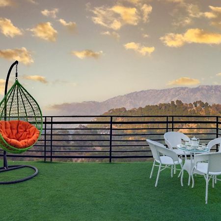 Mystic Kasauli I Pvt Balcony I Peacefull Area I Serviced Apt I By Exotic Stays Kültér fotó